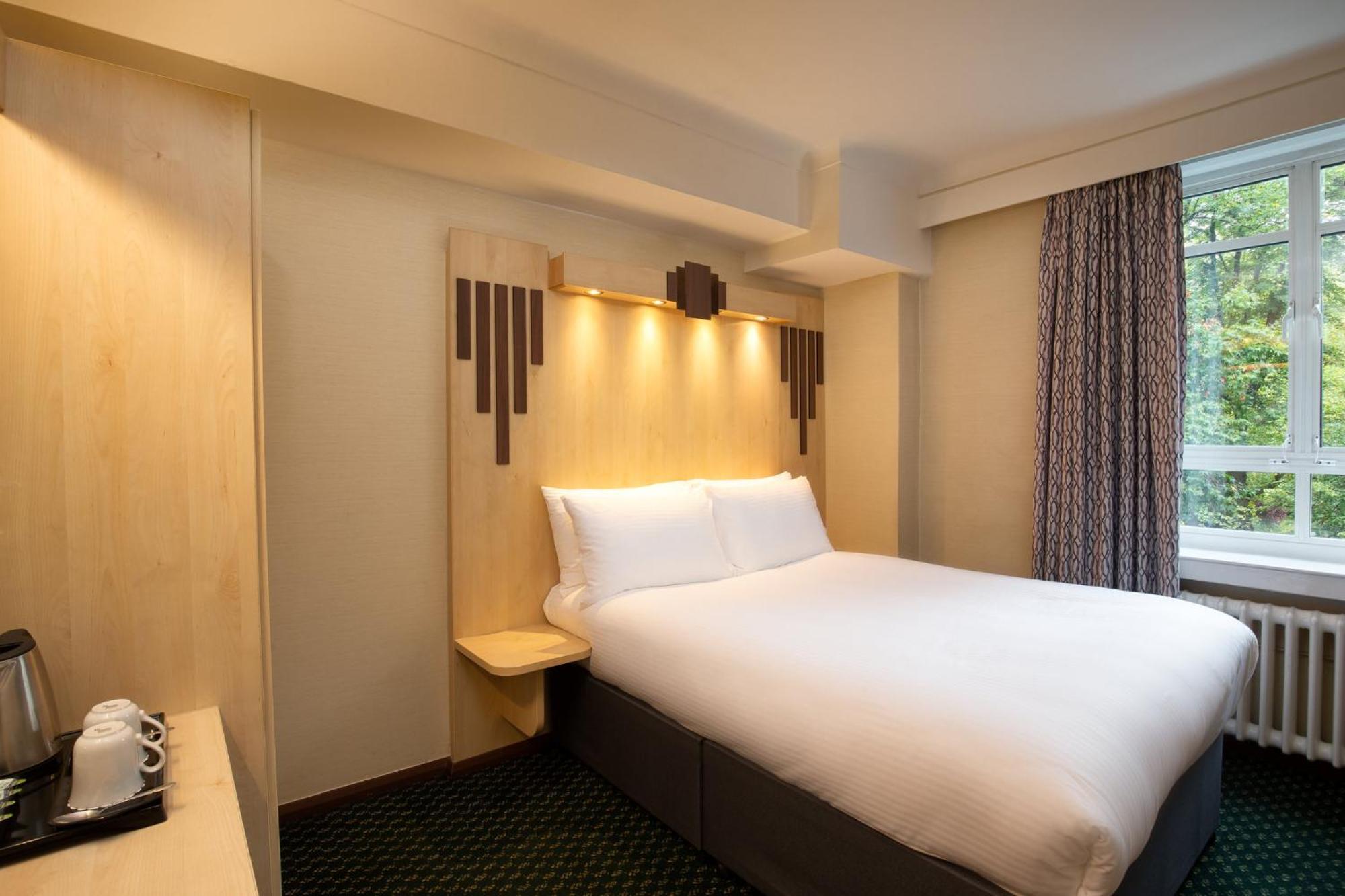 Tavistock Hotel ลอนดอน ภายนอก รูปภาพ