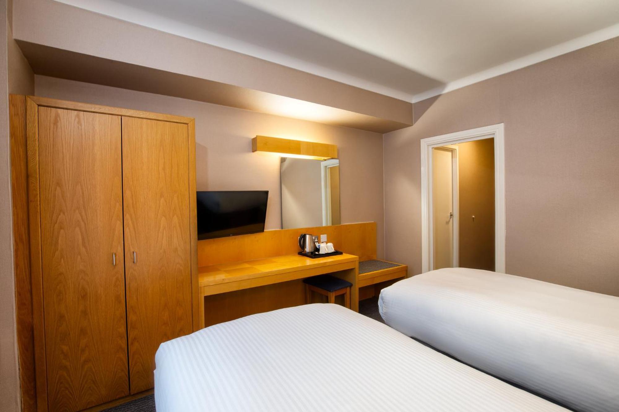 Tavistock Hotel ลอนดอน ภายนอก รูปภาพ