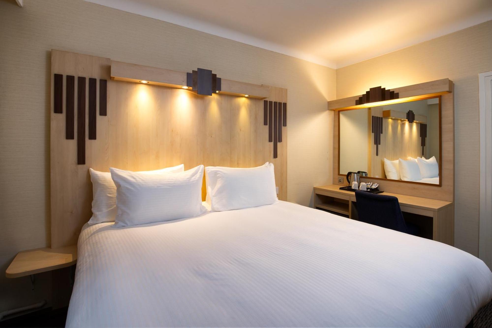 Tavistock Hotel ลอนดอน ภายนอก รูปภาพ