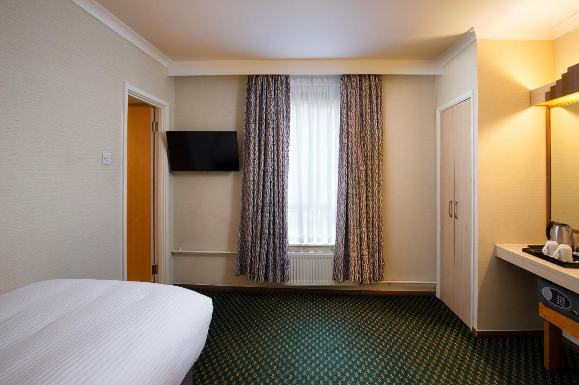 Tavistock Hotel ลอนดอน ภายนอก รูปภาพ