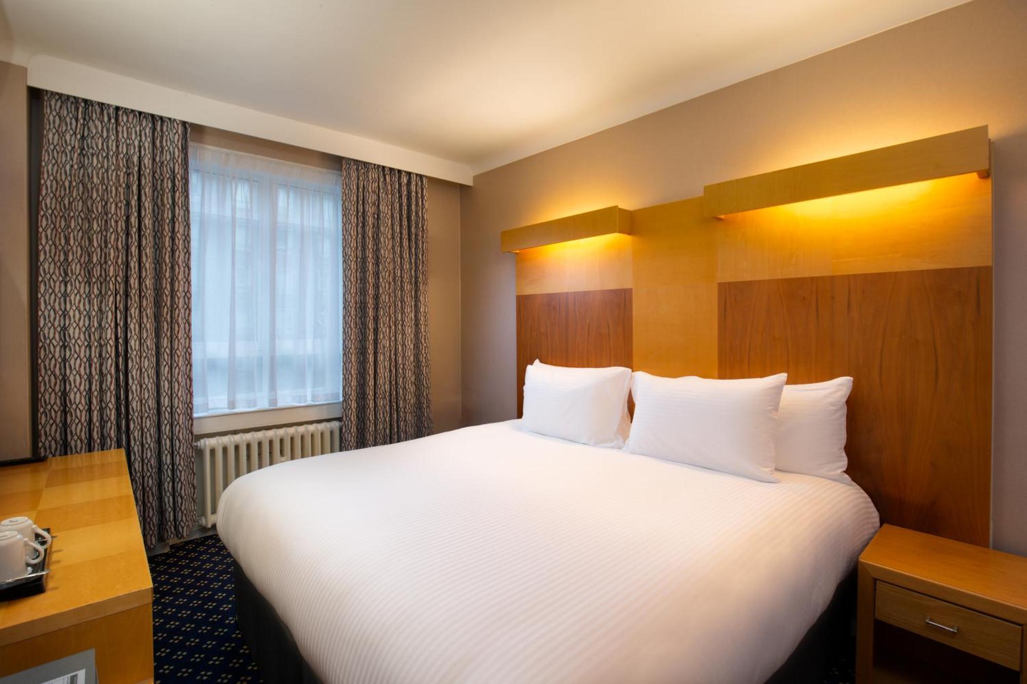 Tavistock Hotel ลอนดอน ภายนอก รูปภาพ